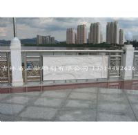 政府門前廣場浮雕